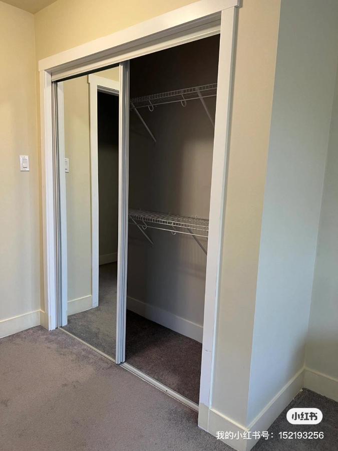 ריצ'מונד Spacious And Bright Large Suite With Separate Bathroom מראה חיצוני תמונה